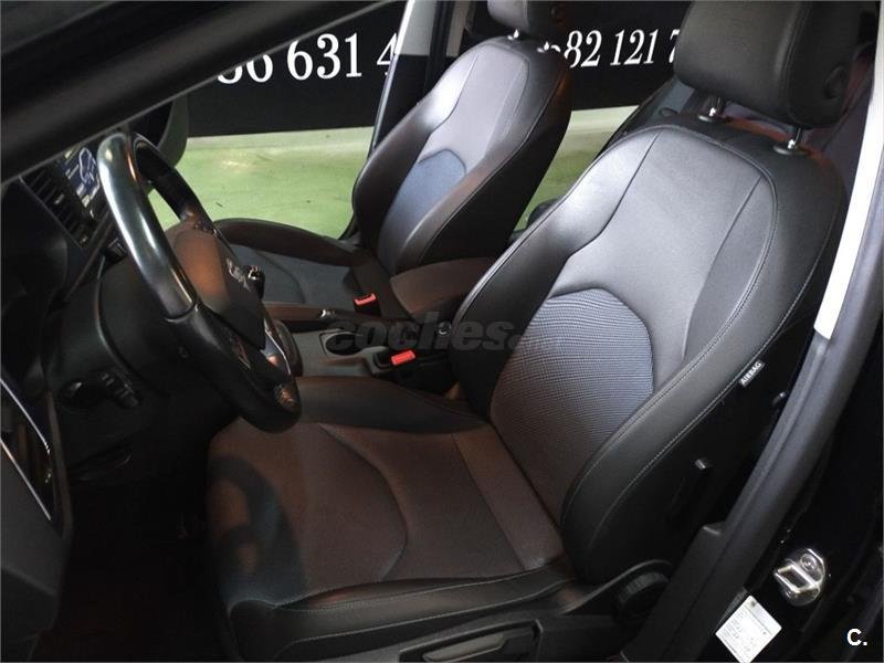 SEAT LEON 1.6 TDI 110cv StSp Style Connect Plus 5p.