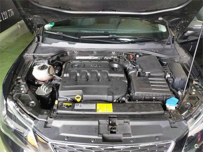 SEAT LEON 1.6 TDI 110cv StSp Style Connect Plus 5p.