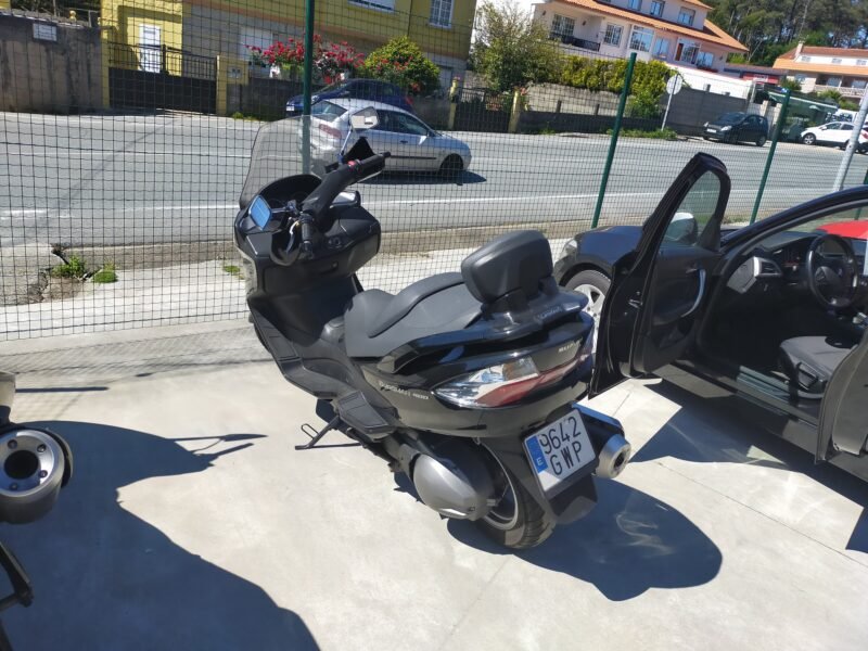 suzuki burgman 400c.c