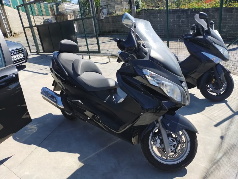 suzuki burgman 400c.c