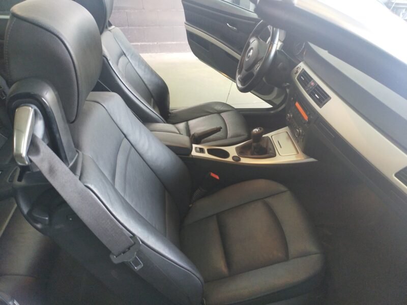BMW 320 I CABRIO