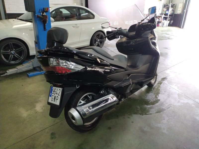 suzuki burgman 400c.c