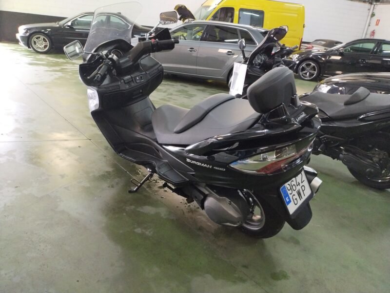 suzuki burgman 400c.c
