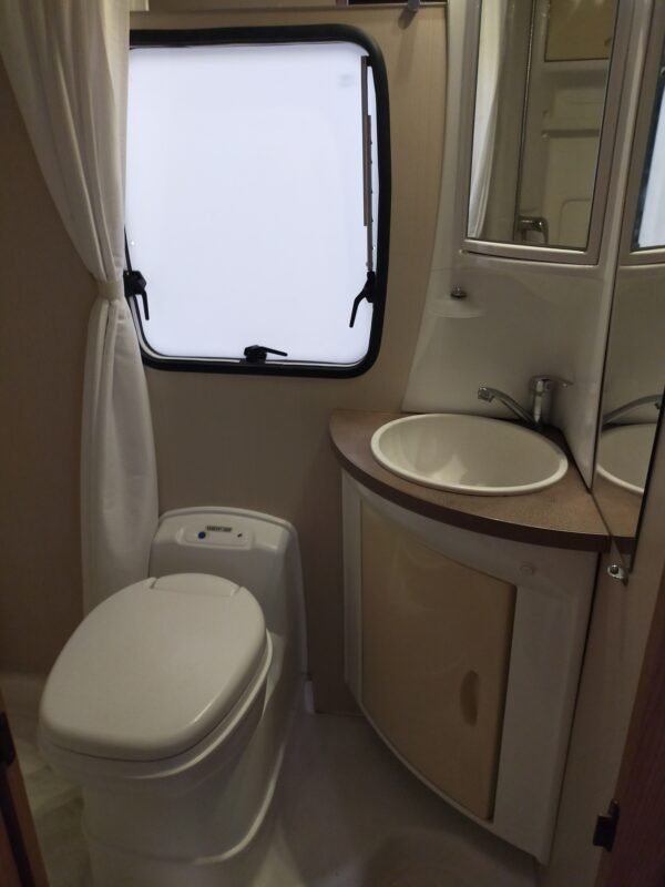 FORD CHALLENGER CARAVANA 6 PLAZAS