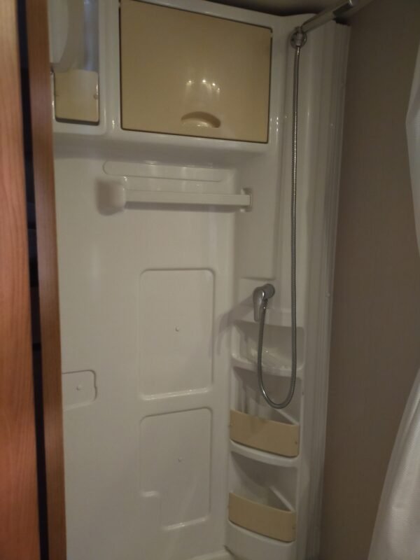 FORD CHALLENGER CARAVANA 6 PLAZAS