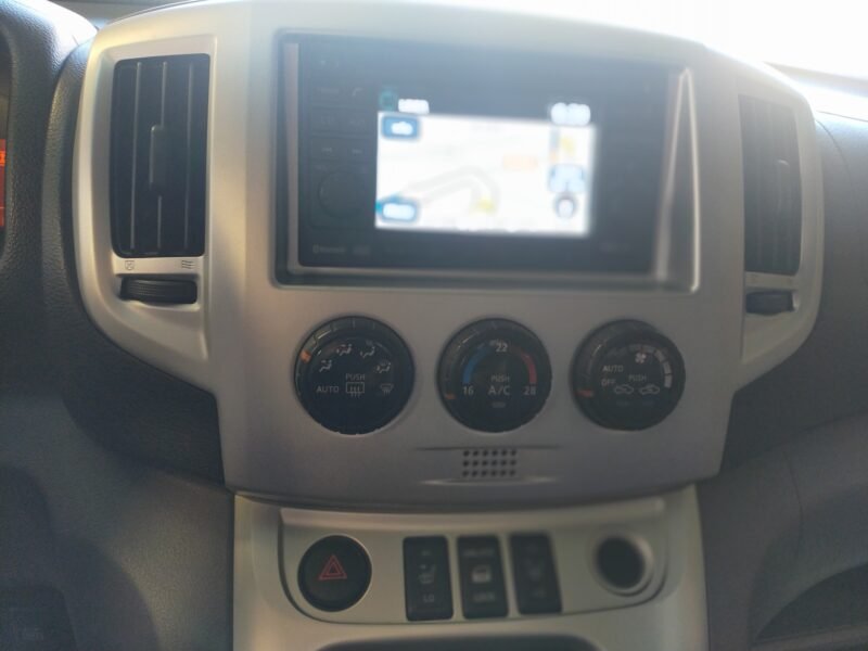 NISSAN NV 200 EVALIA