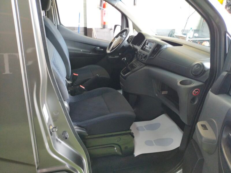 NISSAN NV 200 EVALIA