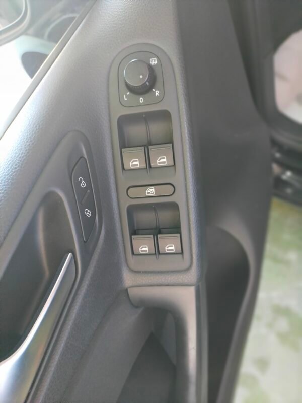 VOLSWAGEN GOLF VI 2.0 tdi