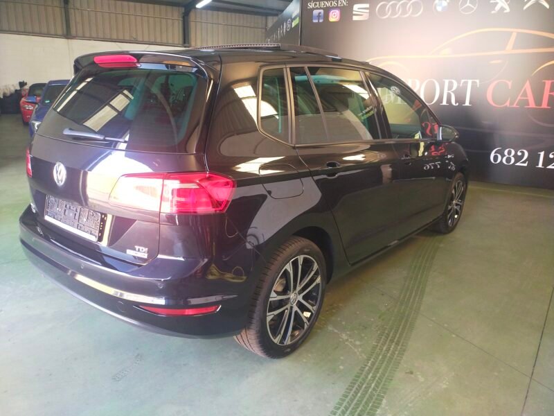 VOLSWAGEN GOLF VII SPORTVAN