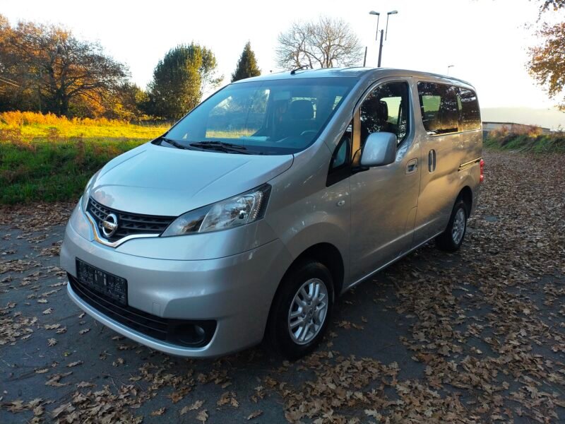 NISSAN NV 200 EVALIA 6 VELOCIDADES