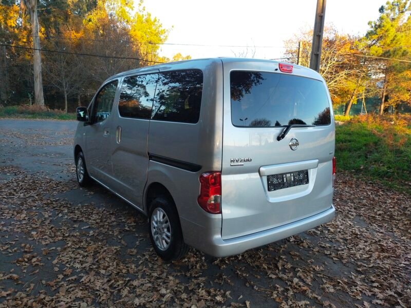 NISSAN NV 200 EVALIA 6 VELOCIDADES