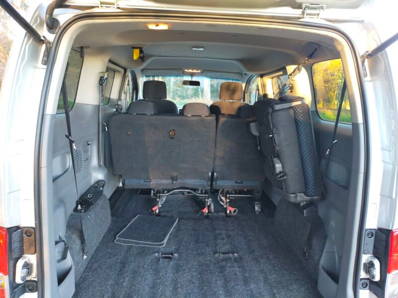 NISSAN NV 200 EVALIA 6 VELOCIDADES