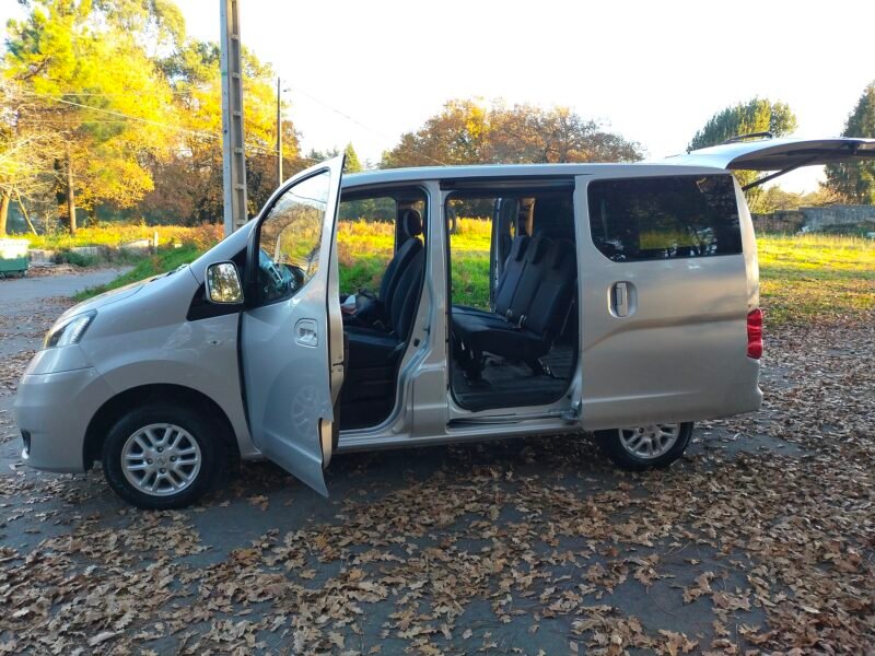 NISSAN NV 200 EVALIA 6 VELOCIDADES