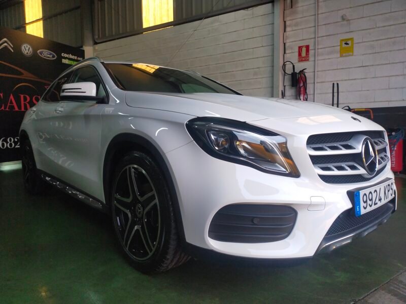 MERCEDES-BENZ GLA 200 CDI AMG