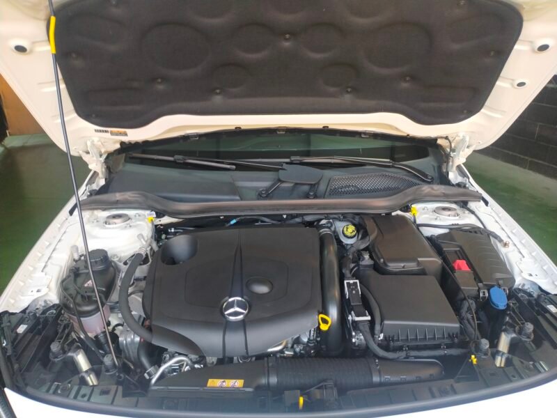 MERCEDES-BENZ GLA 200 CDI AMG