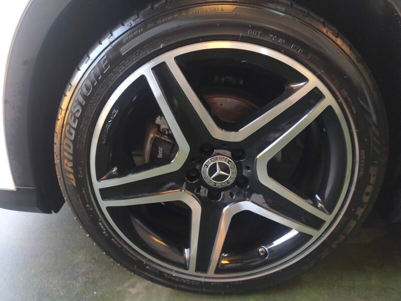 MERCEDES-BENZ GLA 200 CDI AMG