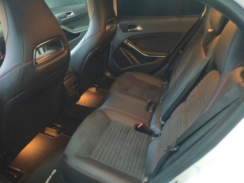 MERCEDES-BENZ GLA 200 CDI AMG