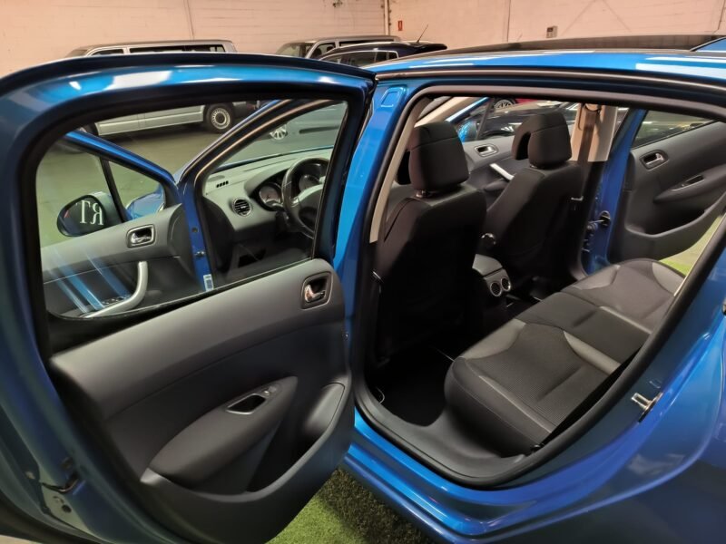 PEUGEOT 308 1.6 HDI PREMIUN