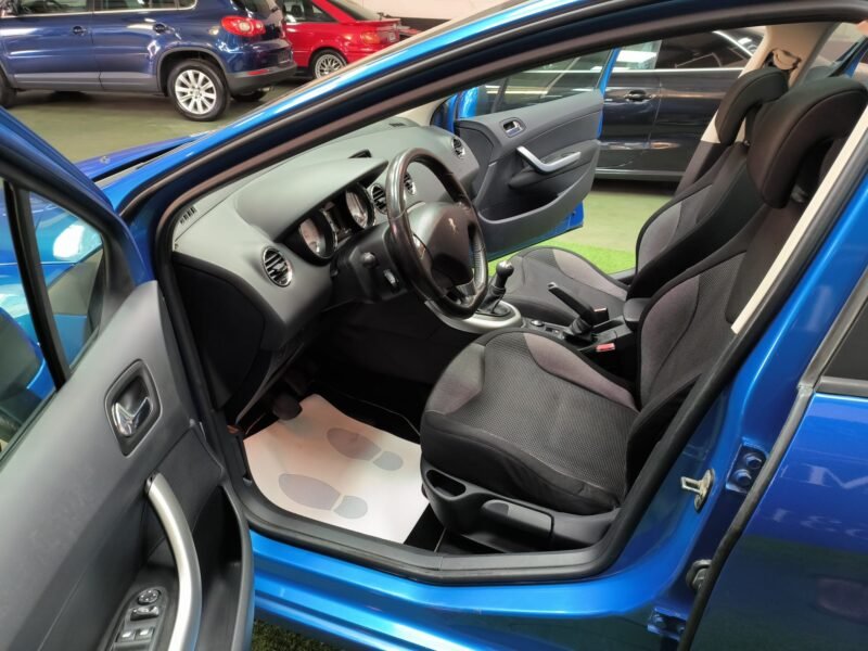 PEUGEOT 308 1.6 HDI PREMIUN