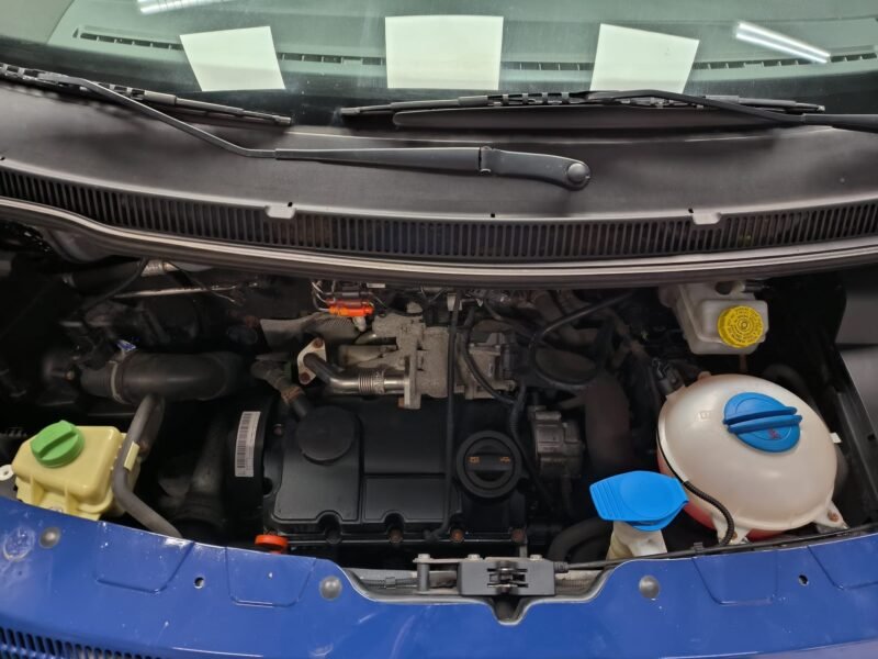 VOLSWAGEN CARAVELLE 9 PLAZAS 1.9 TDI