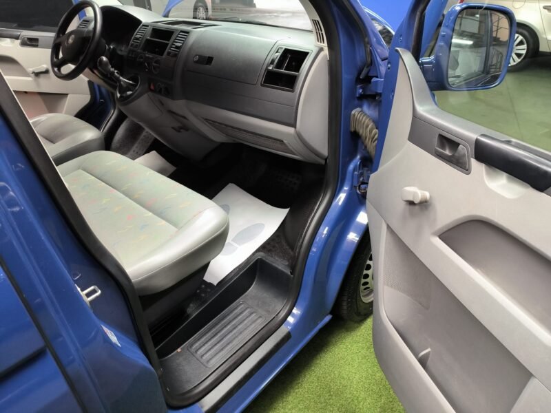 VOLSWAGEN CARAVELLE 9 PLAZAS 1.9 TDI