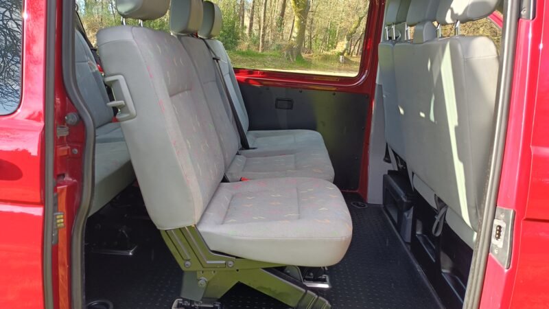 VOLSWAGEN TRANSPORTER 1.9 TDI 9 PLAZAS