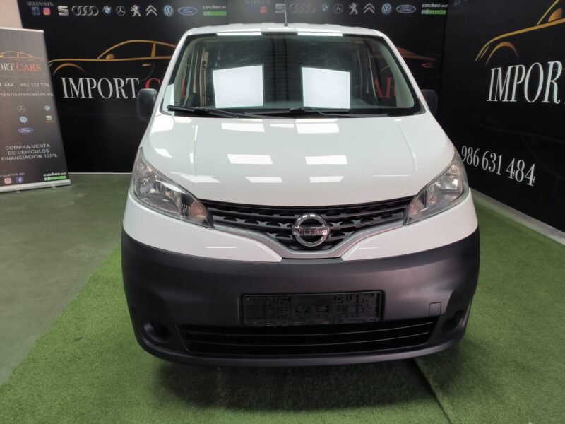 NISSAN NV 200 COMERCIAL