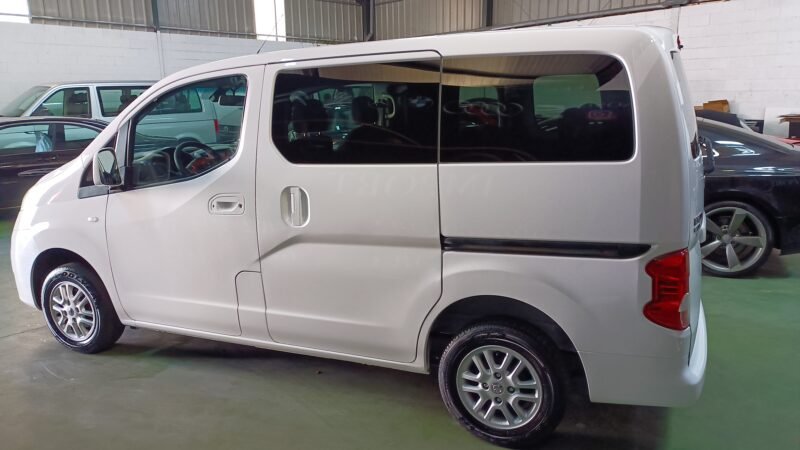 NISSAN NV 200 EVALIA 7 PLAZAS