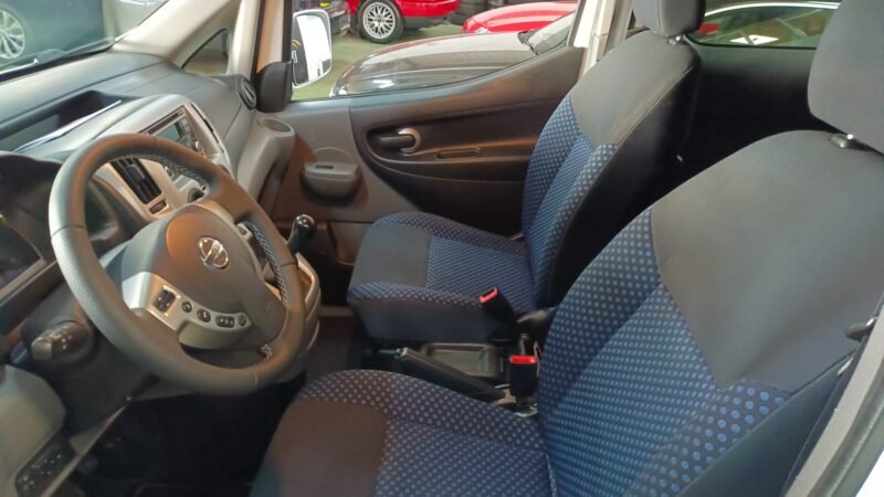 NISSAN NV 200 EVALIA 7 PLAZAS