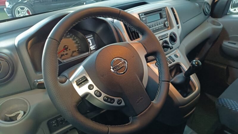 NISSAN NV 200 EVALIA 7 PLAZAS