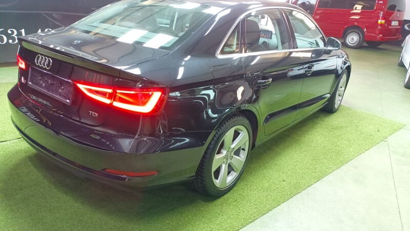 AUDI A3 SEDAN 2.0 TDI 150 SLINE