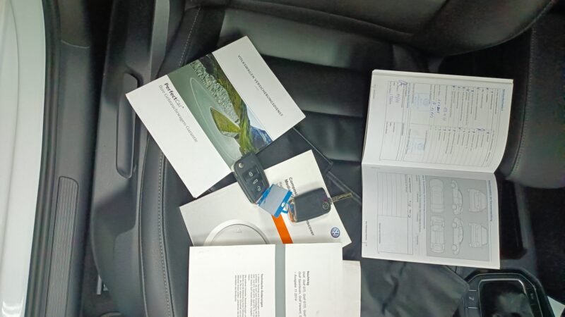 VOLSWAGEN Golf SPORTVAN