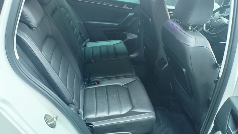 VOLSWAGEN Golf SPORTVAN