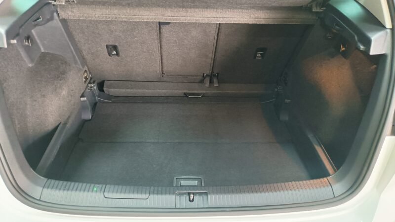 VOLSWAGEN Golf SPORTVAN