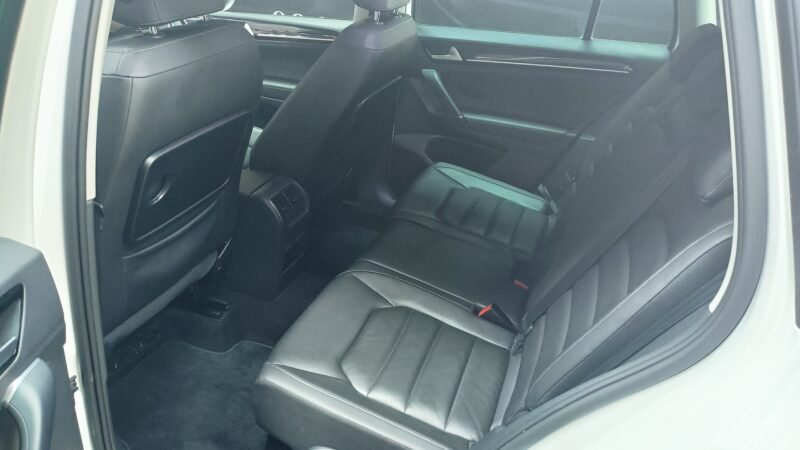 VOLSWAGEN Golf SPORTVAN