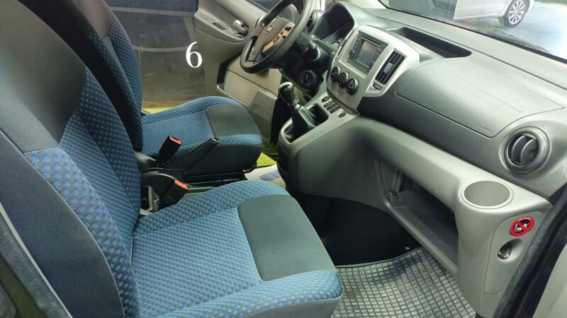 NISSAN NV 200 EVALIA NEGRA