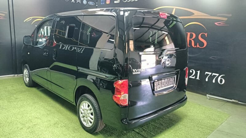 NISSAN NV 200 EVALIA NEGRA