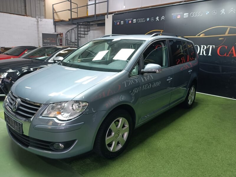 VOLKSWAGEN Touran 2.0 tdi 7 PLAZAS