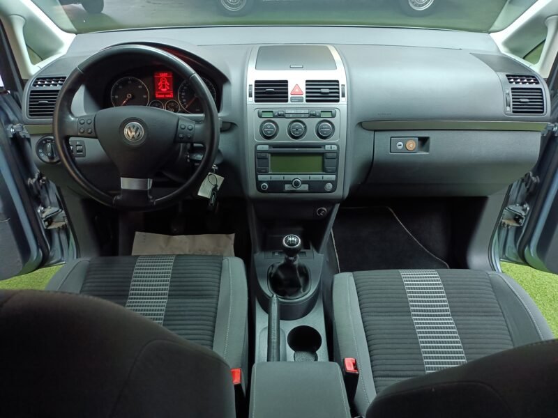 VOLKSWAGEN Touran 2.0 tdi 7 PLAZAS