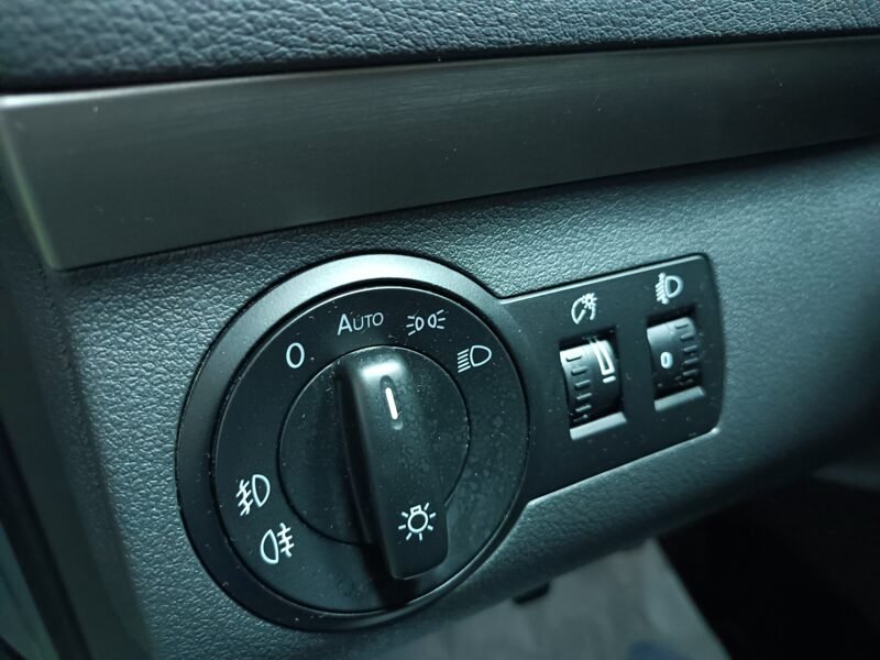 VOLKSWAGEN Touran 2.0 tdi 7 PLAZAS