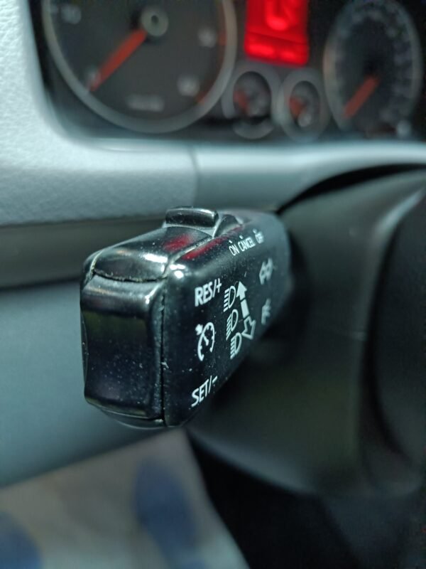 VOLKSWAGEN Touran 2.0 tdi 7 PLAZAS