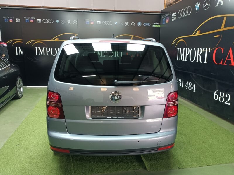 VOLKSWAGEN Touran 2.0 tdi 7 PLAZAS