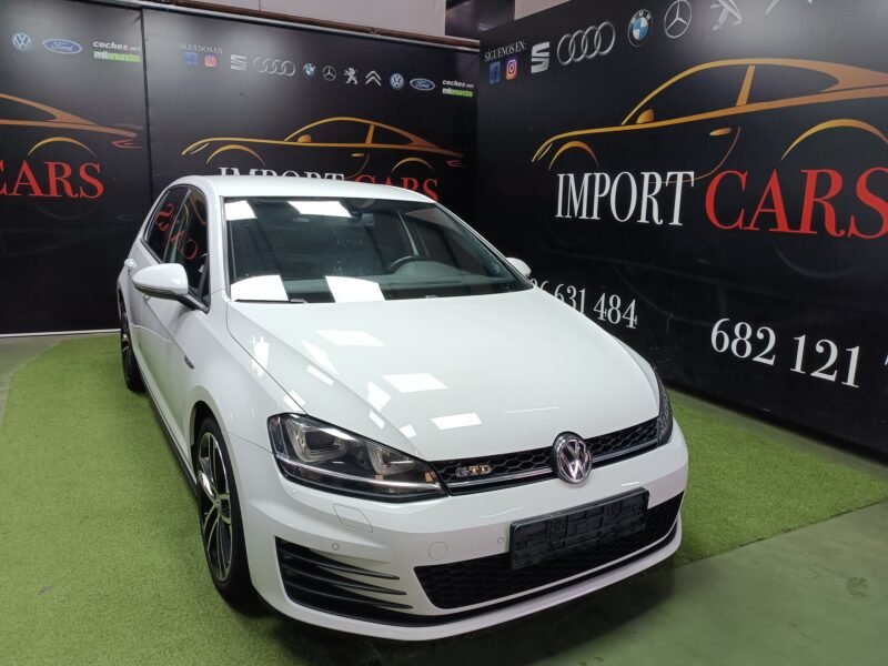 VOLSWAGEN Golf GTD