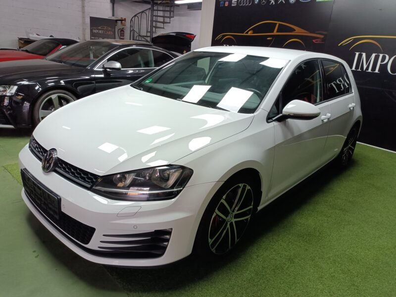 VOLSWAGEN Golf GTD
