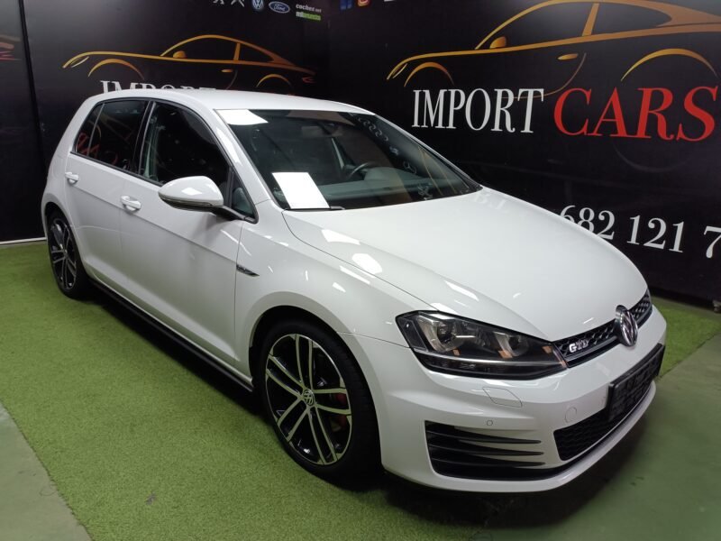 VOLSWAGEN Golf GTD