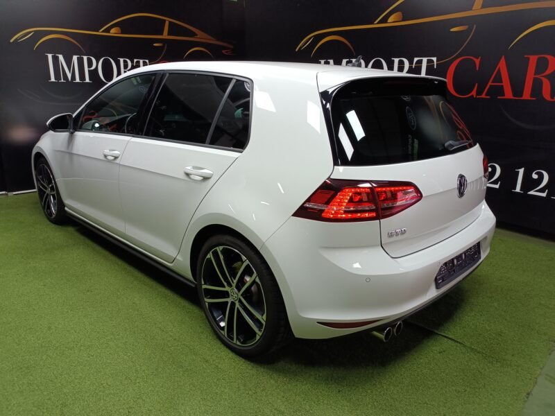 VOLSWAGEN Golf GTD