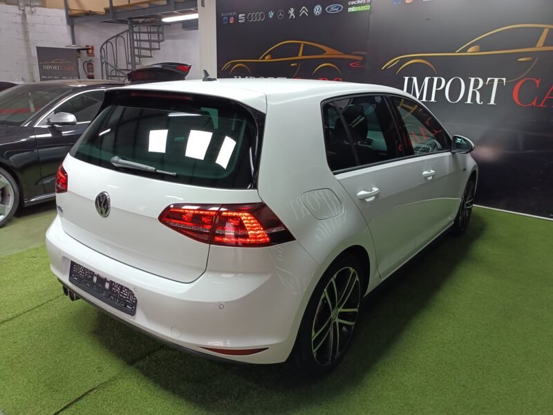 VOLSWAGEN Golf GTD