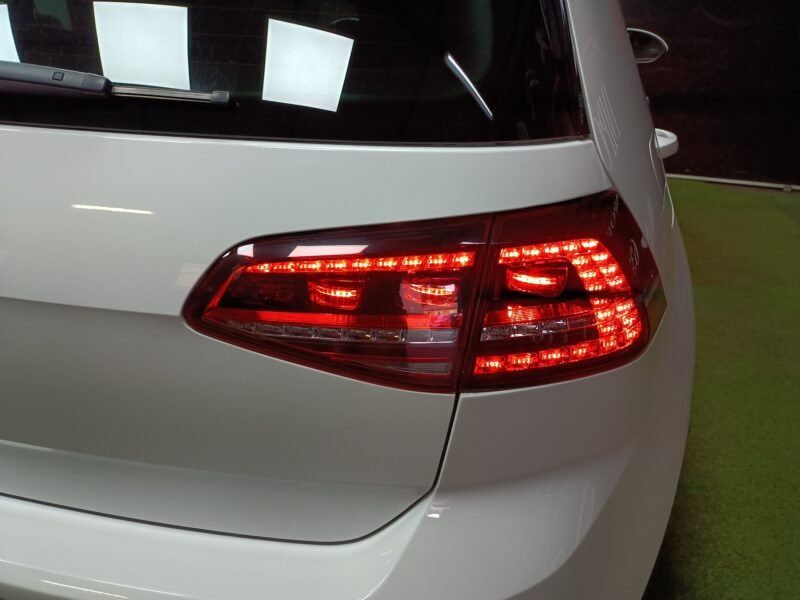 VOLSWAGEN Golf GTD