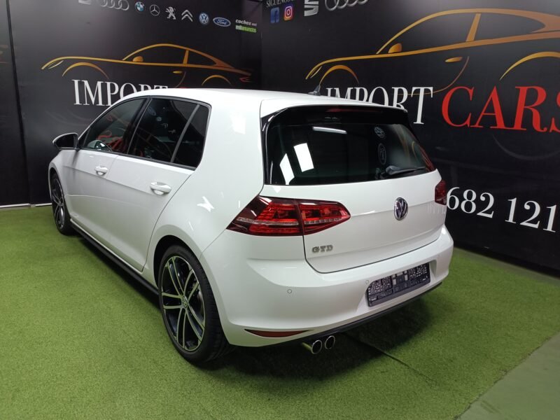 VOLSWAGEN Golf GTD