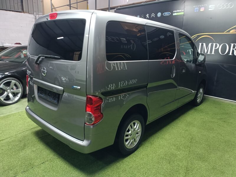 NISSAN NV 200 EVALIA 90 C.V 5 PLAZAS